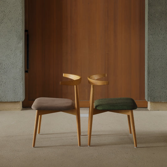 サン工房オリジナルダイニングチェア（合皮張り）