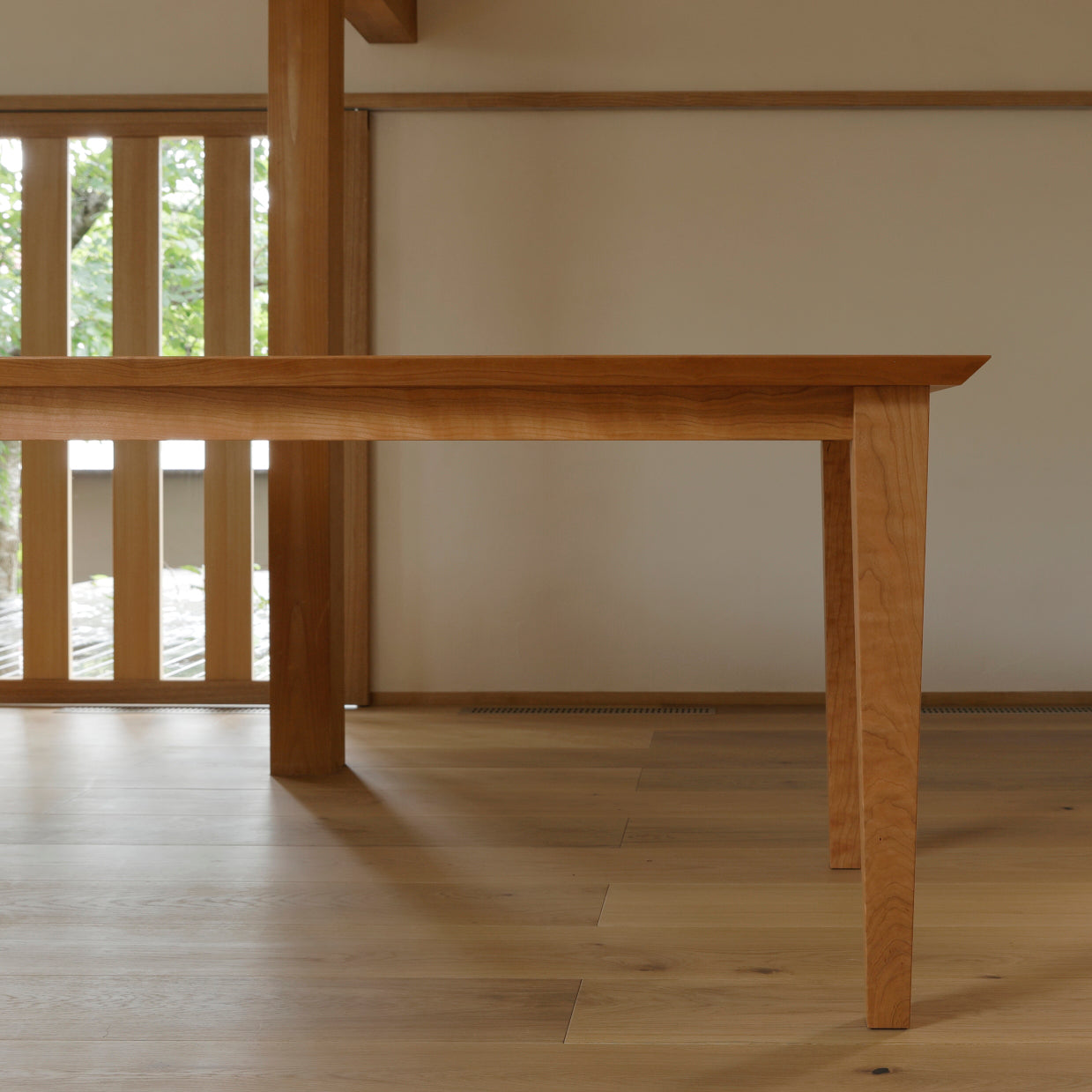 ダイニングテーブル (ハードメープルタモ)