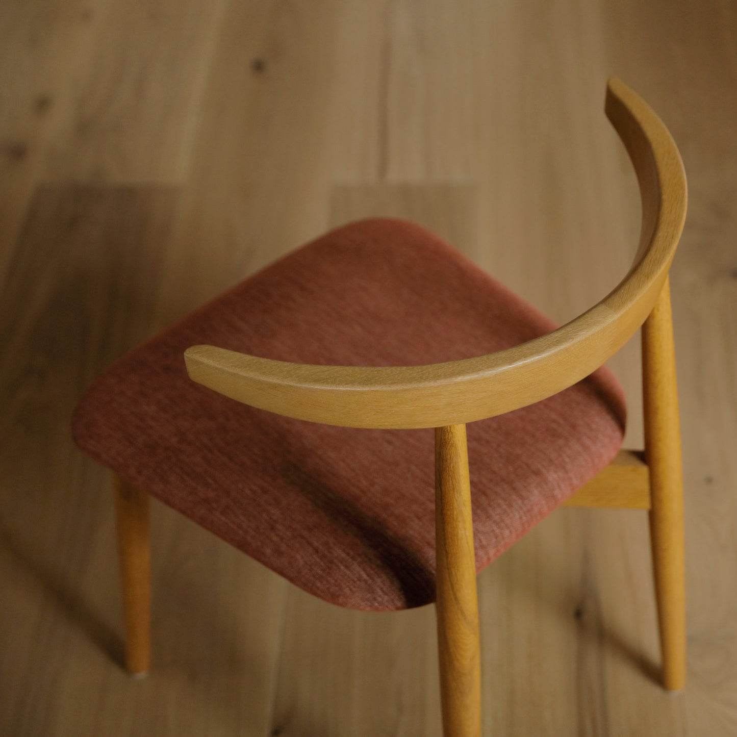 サン工房オリジナルダイニングチェア（布張り）